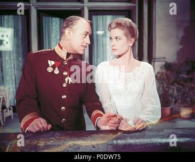 Original Film Title: THE SWAN.  English Title: THE SWAN.  Film Director: CHARLES VIDOR.  Year: 1956.  Stars: GRACE KELLY; ALEC GUINNESS. Credit: M.G.M / Album Stock Photo