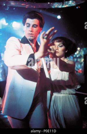 Original Film Title: SATURDAY NIGHT FEVER.  English Title: SATURDAY NIGHT FEVER.  Film Director: JOHN BADHAM.  Year: 1977.  Stars: JOHN TRAVOLTA; KAREN LYNN GORNEY. Credit: PARAMOUNT PICTURES / Album Stock Photo