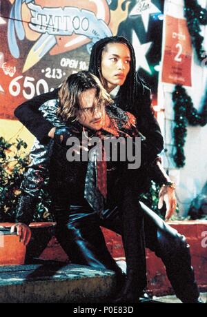 Original Film Title: STRANGE DAYS.  English Title: STRANGE DAYS.  Film Director: KATHRYN BIGELOW.  Year: 1995.  Stars: RALPH FIENNES; ANGELA BASSETT. Credit: 20TH CENTURY FOX / Album Stock Photo