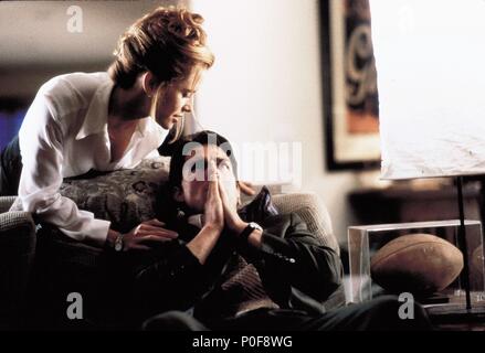 Original Film Title: JERRY MAGUIRE.  English Title: JERRY MAGUIRE.  Film Director: CAMERON CROWE.  Year: 1996.  Stars: TOM CRUISE; KELLY PRESTON. Credit: GRACIE FILMS / Album Stock Photo