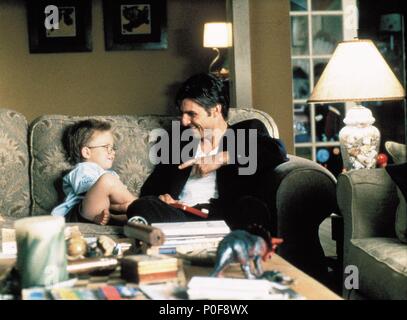 Original Film Title: JERRY MAGUIRE.  English Title: JERRY MAGUIRE.  Film Director: CAMERON CROWE.  Year: 1996.  Stars: TOM CRUISE; JONATHAN LIPNICKI. Credit: GRACIE FILMS / Album Stock Photo