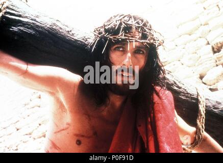 Original Film Title: JESUS OF NAZARETH.  English Title: JESUS OF NAZARETH.  Film Director: FRANCO ZEFFIRELLI.  Year: 1977.  Stars: ROBERT POWELL. Credit: CARTAGO FILMS/RAI/ITC/SIR LEW GRADE / Album Stock Photo