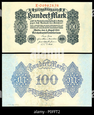 . English: German Papiermark of the Weimar Republic, post World War I hyperinflation era (1921–24).  . 1922 (note), 2015 (image). Reichsbankdirektorium Berlin 3 GER-75-Reichsbanknote-100 Mark (1922) Stock Photo