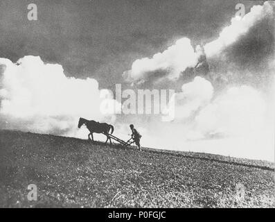 Original Film Title: ZEMLYA.  English Title: EARTH.  Film Director: ALEXANDER DOVZHENKO.  Year: 1930. Credit: VUFKU / Album Stock Photo