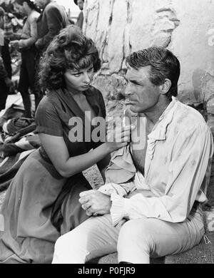 Original Film Title: THE PRIDE AND THE PASSION.  English Title: THE PRIDE AND THE PASSION.  Film Director: STANLEY KRAMER.  Year: 1957.  Stars: CARY GRANT; SOPHIA LOREN. Credit: STANLEY KRAMER CO./UNITED ARTISTS / DANVERS, KEN / Album Stock Photo