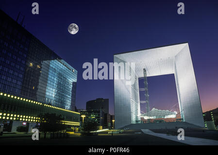 1993 HISTORICAL FOUNTAIN ARCHE DE LA FRATERNITE LA DEFENSE PARIS FRANCE Stock Photo