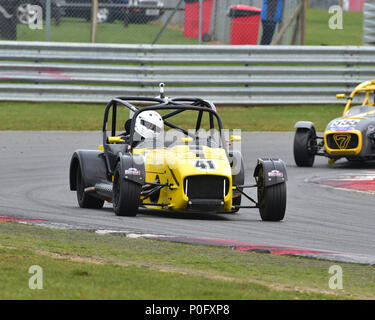 Austen Greenway, Elite Motorsport Pulse, Greg Catton, Caterham R400 ...