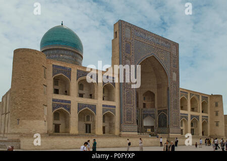 Mir-i Arab Madrassah, Poi Kalyan Complex, Bukhara, Uzbekistan Stock Photo