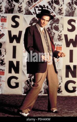 Original Film Title: SWING KIDS.  English Title: SWING KIDS.  Film Director: THOMAS CARTER.  Year: 1993.  Stars: ROBERT SEAN LEONARD. Credit: HOLLYWOOD PICTURES / Album Stock Photo