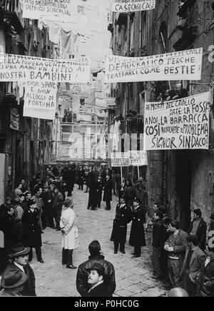 Original Film Title: LE MANI SULLA CITTA.  English Title: HANDS OVER THE CITY.  Film Director: FRANCESCO ROSI.  Year: 1963. Stock Photo