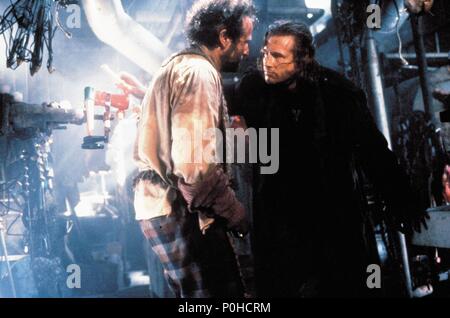 Original Film Title: THE FISHER KING.  English Title: THE FISHER KING.  Film Director: TERRY GILLIAM.  Year: 1991.  Stars: ROBIN WILLIAMS; JEFF BRIDGES. Credit: COLUMBIA TRI STAR / Album Stock Photo