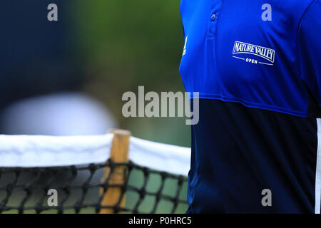 Nottingham Tennis Centre, Nottingham, UK. 9th June, 2018. A ball boy's shirt with the Nature Valley logo on show Credit: Action Plus Sports/Alamy Live News Stock Photo