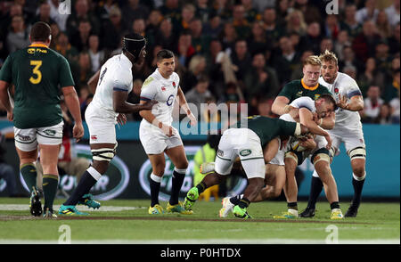 Emirates Airline Park, Johannesburg, South Africa, 9th June 2018,  Jean-Luc du Preez of South Africa tackling Jonny May of England during the 2018 Castle Lager Incoming Series 1st Test match between South Africa and England Credit: Action Plus Sports Images/Alamy Live News Stock Photo