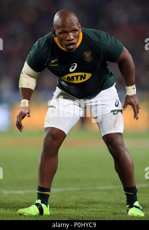 Emirates Airline Park, Johannesburg, South Africa, 9th June 2018, Bongi Mbonambi of South Africa during the 2018 Castle Lager Incoming Series 1st Test match between South Africa and England Credit: Action Plus Sports Images/Alamy Live News Stock Photo