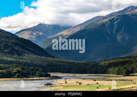 View from Cameron Flat Camping Ground, It's located in the Mount Aspiring National Park near the Makarora River, South Island of New Zealand Stock Photo