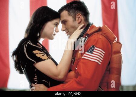 Original Film Title: ARMAGEDDON.  English Title: ARMAGEDDON.  Film Director: MICHAEL BAY.  Year: 1998.  Stars: LIV TYLER; BEN AFFLECK. Credit: TOUCHSTONE PICTURES / MASI, FRANK / Album Stock Photo