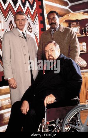 Original Film Title: RETURN OF IRONSIDE, THE-TV.  English Title: RETURN OF IRONSIDE, THE-TV.  Year: 1993.  Stars: RAYMOND BURR; DON MITCHELL; DON GALLOWAY. Credit: UNIVERSAL TV / Album Stock Photo