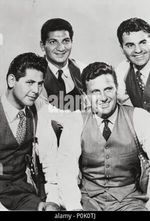 Original Film Title: THE UNTOUCHABLES.  English Title: THE UNTOUCHABLES.  Year: 1959.  Stars: ROBERT STACK; ABEL FERNANDEZ; NICHOLAS GEORGIADE. Credit: DESILU / Album Stock Photo