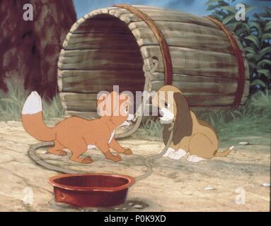 Original Film Title: THE FOX AND THE HOUND.  English Title: THE FOX AND THE HOUND.  Film Director: RICHARD RICH; BARRY BERMAN; ART STEVENS.  Year: 1981. Credit: WALT DISNEY PRODUCTIONS / Album Stock Photo