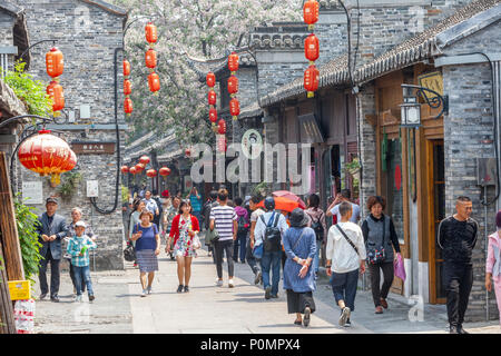 Yangzhou, Jiangsu, China.  Dong Guan Street Scene. Stock Photo