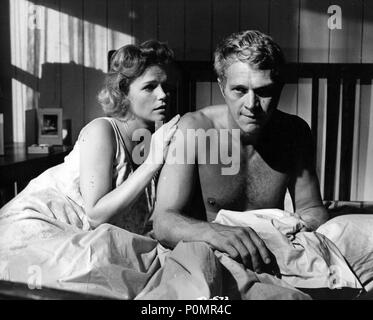 Original Film Title: BABY, THE RAIN MUST FALL.  English Title: BABY, THE RAIN MUST FALL.  Film Director: ROBERT MULLIGAN.  Year: 1965.  Stars: LEE REMICK; STEVE MCQUEEN. Credit: COLUMBIA PICTURES / Album Stock Photo