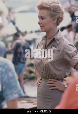 SOUTH PACIFIC (1958) MITZI GAYNOR, ROSSANO BRAZZI SOP 007CP Stock Photo ...