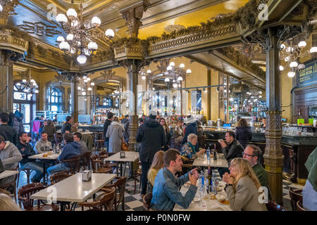 The Cafe Iruna in the old town (casco antiguo), haunt of Ernest Hemingway, Plaza del Castillo, Pamplona, Navarra, Spain Stock Photo