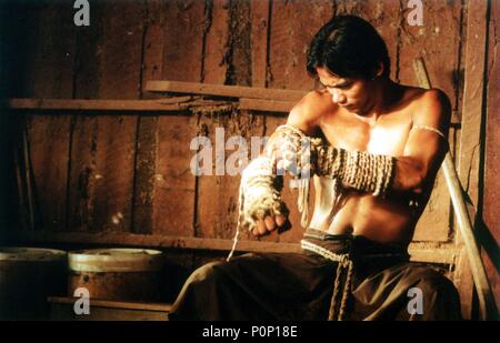 Original Film Title: ONG-BAK.  English Title: ONG-BAK: MUAY THAI WARRIOR.  Film Director: PRACHYA PINKAEW.  Year: 2003. Credit: SAHAMONGKOLFILM / Album Stock Photo