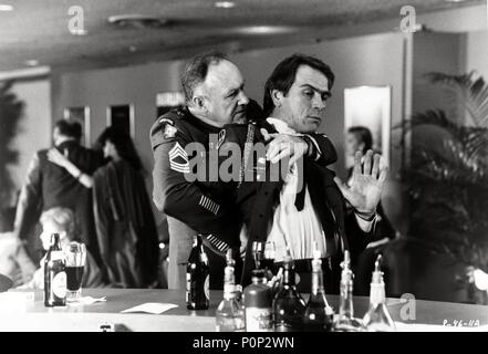 THE PACKAGE, Tommy Lee Jones, Gene Hackman, 1989 Stock Photo - Alamy