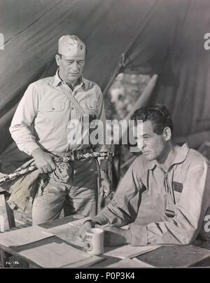 Original Film Title: FLYING LEATHERNECKS.  English Title: FLYING LEATHERNECKS.  Film Director: NICHOLAS RAY.  Year: 1951.  Stars: JOHN WAYNE; ROBERT RYAN. Credit: RKO / Album Stock Photo