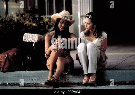 Original Film Title: I STILL KNOW WHAT YOU DID LAST SUMMER.  English Title: I STILL KNOW WHAT YOU DID LAST SUMMER.  Film Director: DANNY CANNON.  Year: 1998.  Stars: JENNIFER LOVE HEWITT; BRANDY. Credit: MANDALAY ENTERTAIMENT / Album Stock Photo