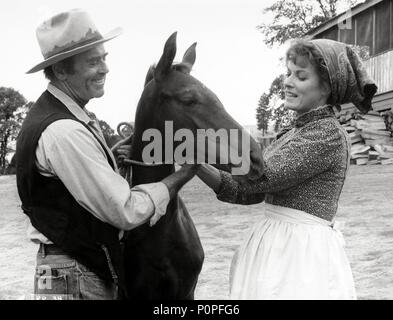 Original Film Title: THE RED PONY.  English Title: THE RED PONY.  Film Director: ROBERT TOTTEN.  Year: 1973.  Stars: MAUREEN O'HARA; HENRY FONDA. Credit: NATIONAL BROADCASTING CO. / Album Stock Photo