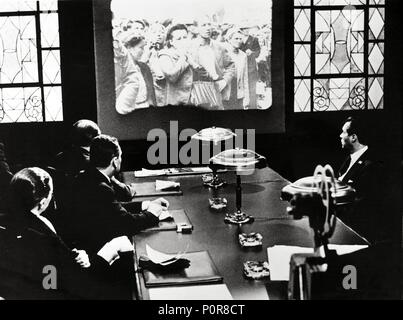 Original Film Title: IL PORTIERE DI NOTTE.  English Title: NIGHT PORTER, THE.  Film Director: LILIANA CAVANI.  Year: 1974. Credit: ITAL-NOLEGGIO CINEMATOGRAFICO/LOTAR FILM PRODUCTIONS / Album Stock Photo