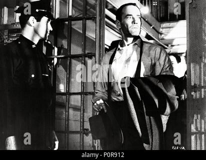 Original Film Title: THE WRONG MAN.  English Title: THE WRONG MAN.  Film Director: ALFRED HITCHCOCK.  Year: 1956.  Stars: HENRY FONDA. Credit: WARNER BROTHERS / Album Stock Photo