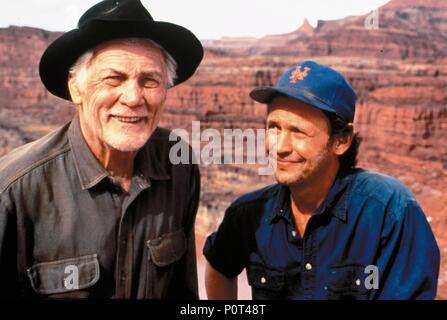 Original Film Title: CITY SLICKERS II: THE LEGEND OF CURLY'S GOLD.  English Title: CITY SLICKERS II: THE LEGEND OF CURLY'S GOLD.  Film Director: PAUL WEILAND.  Year: 1994.  Stars: JACK PALANCE; BILLY CRYSTAL. Credit: COLUMBIA PICTURES / Album Stock Photo