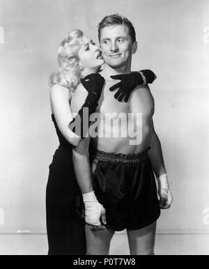 Original Film Title: CHAMPION.  English Title: CHAMPION.  Film Director: MARK ROBSON.  Year: 1949.  Stars: KIRK DOUGLAS; MARILYN MAXWELL. Credit: UNITED ARTISTS / Album Stock Photo