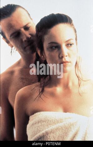 Original Film Title: KNIGHT MOVES.  English Title: KNIGHT MOVES.  Film Director: CARL SCHENKEL.  Year: 1992.  Stars: DIANE LANE; CHRISTOPHER LAMBERT. Credit: WARNER BROTHERS / Album Stock Photo