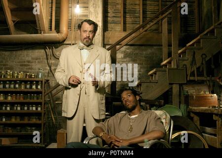 Original Film Title: THE LADYKILLERS.  English Title: THE LADYKILLERS.  Film Director: ETHAN COEN; JOEL COEN.  Year: 2004.  Stars: TOM HANKS; MARLON WAYANS. Credit: TOUCHSTONE PICTURES/JACOBSON COMPANY / Album Stock Photo