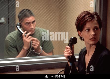 Original Film Title: HIGH CRIMES.  English Title: HIGH CRIMES.  Film Director: CARL FRANKLIN.  Year: 2002.  Stars: ASHLEY JUDD; JIM CAVIEZEL. Credit: 20TH CENTURY FOX / Album Stock Photo