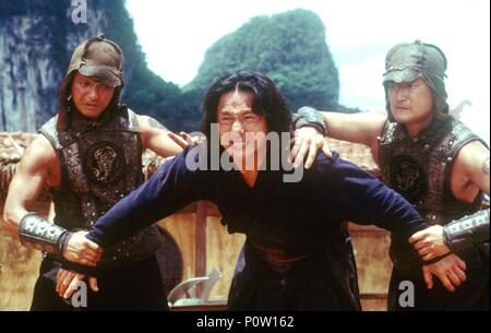 Original Film Title: AROUND THE WORLD IN 80 DAYS.  English Title: 2004AROUND THE WORLD IN 80 DAYS.  Film Director: FRANK CORACI.  Year: 2004.  Stars: JACKIE CHAN. Credit: BUENA VISTA / Album Stock Photo