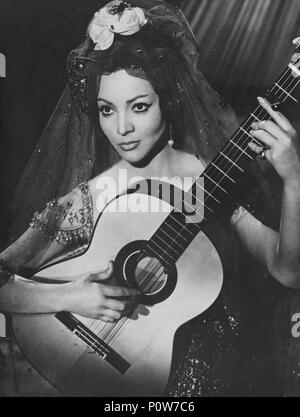 Original Film Title: LA DAMA DE BEIRUT.  English Title: WOMAN FROM BEIRUT, THE.  Film Director: LADISLAO VAJDA.  Year: 1965.  Stars: SARA MONTIEL. Credit: LUXOR FILMS / Album Stock Photo