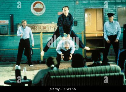 Original Film Title: FULL MONTY.  English Title: FULL MONTY.  Film Director: PETER CATTANEO.  Year: 1997.  Stars: TOM WILKINSON; ROBERT CARLYLE; PAUL BARBER; HUGO SPEER. Credit: FOX SEARCHLIGHT PICTURES / Album Stock Photo