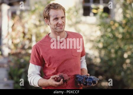 Original Film Title: SWEET HOME ALABAMA.  English Title: SWEET HOME ALABAMA.  Film Director: ANDY TENNANT.  Year: 2002.  Stars: JOSH LUCAS. Credit: TOUCHSTONE PICTURES / Album Stock Photo