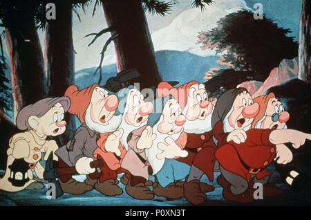 Snow White And The Seven Dwarfs Stock Photo - Alamy