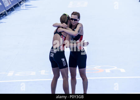 Leeds, UK. 10th June 2018. Vicky Holland of Great Britain wins the Elite Womens race. and  Georgia Taylor-Brown of Great Britain takes second.   Credit: Dan Cooke Credit: Dan Cooke/Alamy Live News Stock Photo