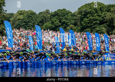 Leeds, UK. 10th June, 2018. AJ Bell World Triathlon Series, Leeds; The Elite Women competitors dive in to the water to start the Swim discipline Credit: Action Plus Sports/Alamy Live News Stock Photo