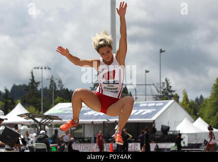 https://l450v.alamy.com/450v/p0y4ak/june-9-2018-georgia-ellenwood-of-wisconsin-competes-in-the-womens-heptathlon-long-jump-at-the-2018-ncaa-rack-field-championships-at-historic-hayward-field-eugene-or-larry-c-lawsoncsm-p0y4ak.jpg