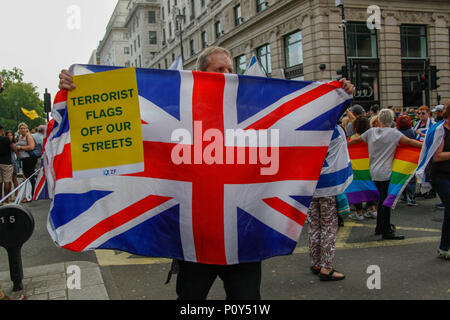 London, UK. 10th June 2018. Pro-Israeli supporter at the Al-Quds March Credit: Alex Cavendish/Alamy Live News Stock Photo