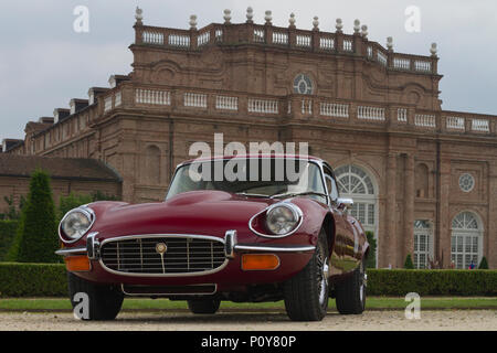 Torino, Italy. 10th June 2018. A 1972 Jaguar E Type V12 in the gardens of Venaria Palace Stock Photo