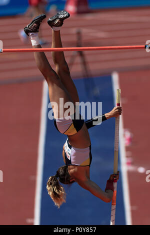 Stockholm, Sweden. 10th Jun, 2018. Woman pole vault with Angelica Bengtsson (SWE) at in Diamond league during the Bauhaus event at the Olympic arena Stockholm Stadion in hot weather. Credit: Stefan Holm/Alamy Live News Stock Photo